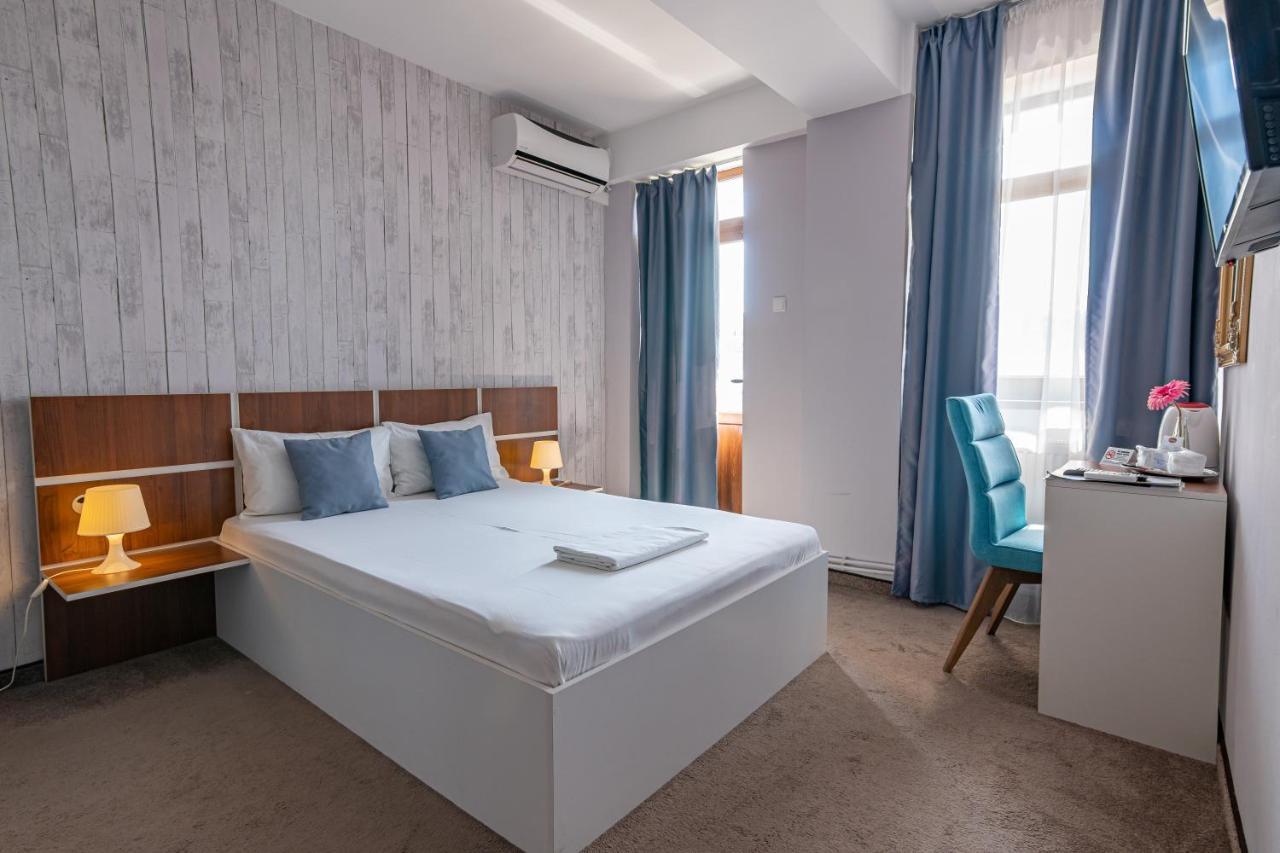 Hotel Bordeaux Galati  Ngoại thất bức ảnh
