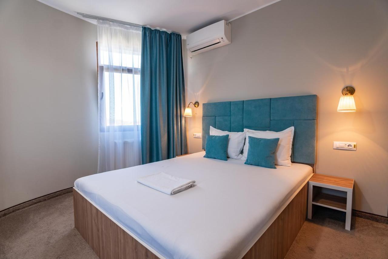 Hotel Bordeaux Galati  Ngoại thất bức ảnh