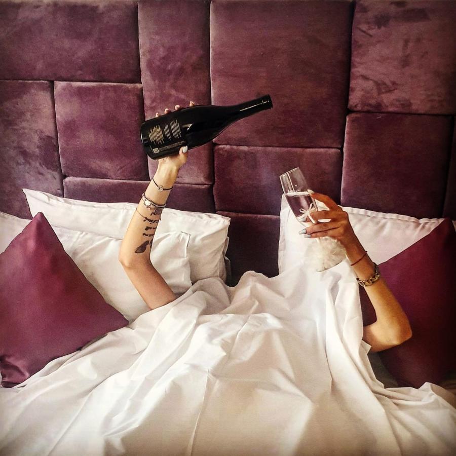 Hotel Bordeaux Galati  Ngoại thất bức ảnh