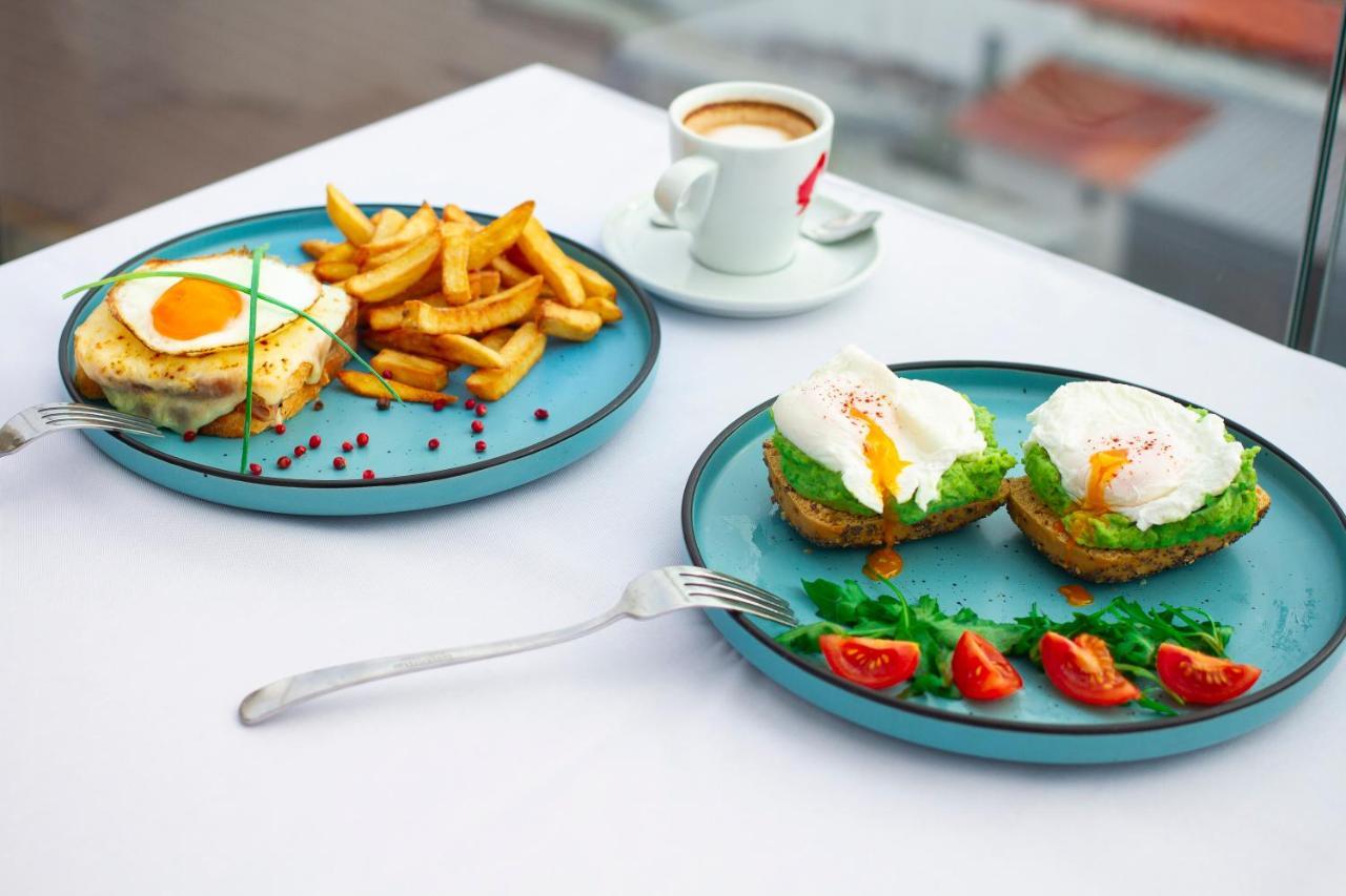Hotel Bordeaux Galati  Ngoại thất bức ảnh