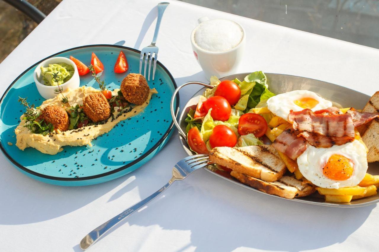 Hotel Bordeaux Galati  Ngoại thất bức ảnh