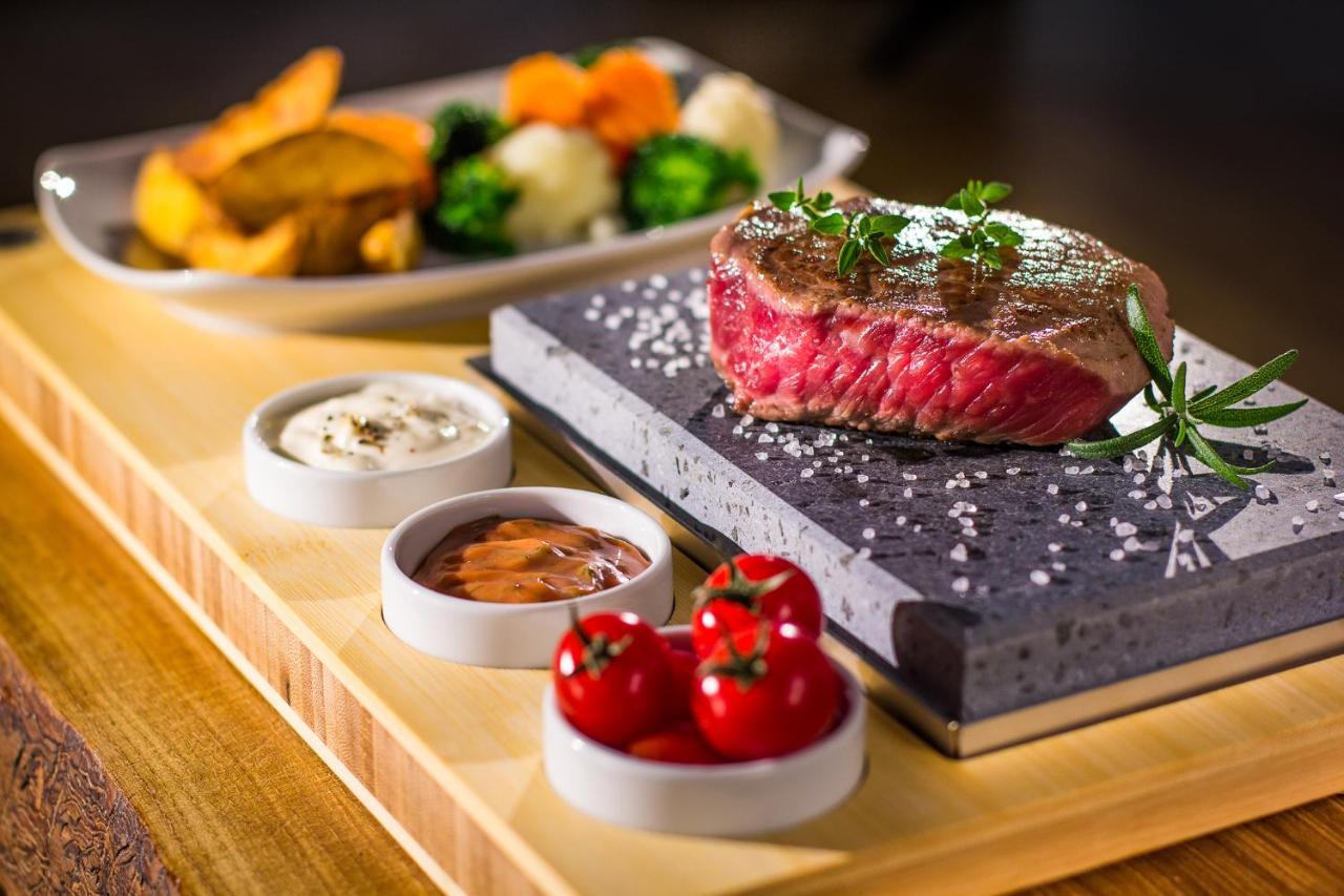 Hotel Bordeaux Galati  Ngoại thất bức ảnh