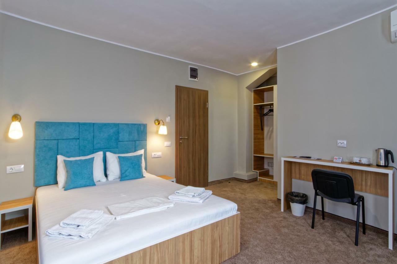 Hotel Bordeaux Galati  Ngoại thất bức ảnh